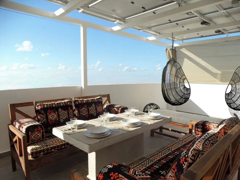 Green Living! Solar-Powered Rooftop Condo with Semi-Olympic Pool-Summer Discount - Image 1