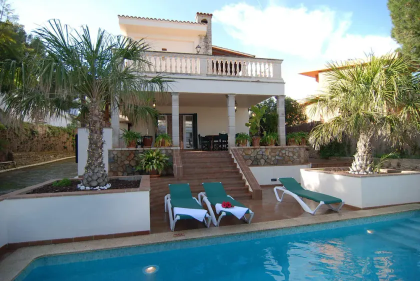 Sulla spiaggia villa con piscina privata, terrazza, barbecue e WiFi Zone - Image 1