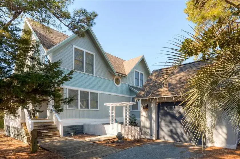 Cozy Cottage, Old Baldy Lighthouse Views, BHI - Image 1