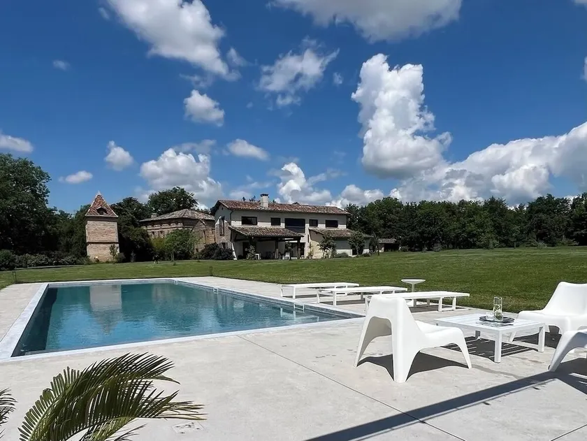 Quiet architect-designed house with swimming pool, spa&trampoline 5ha 30 min Toulouse and Albi - Image 1