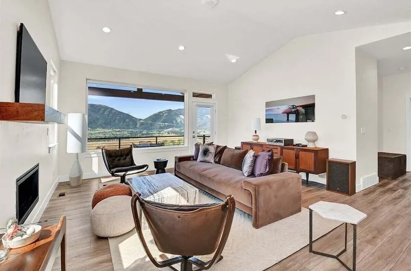 Experience luxury at BMS14 | Copper Peak Retreat, a 3BR home in scenic Eden, UT. - Image 1