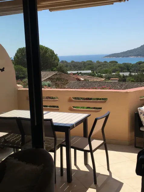Santa Giulia Palace F2 trés belle vue mer- 42m2- Superbe! - Image 1