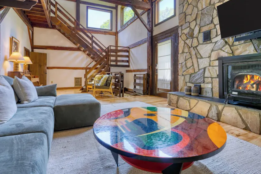 Historic Barn Retreat w/ Pool & Pond Views Longview Pond Lodge by Avantstay - Image 1