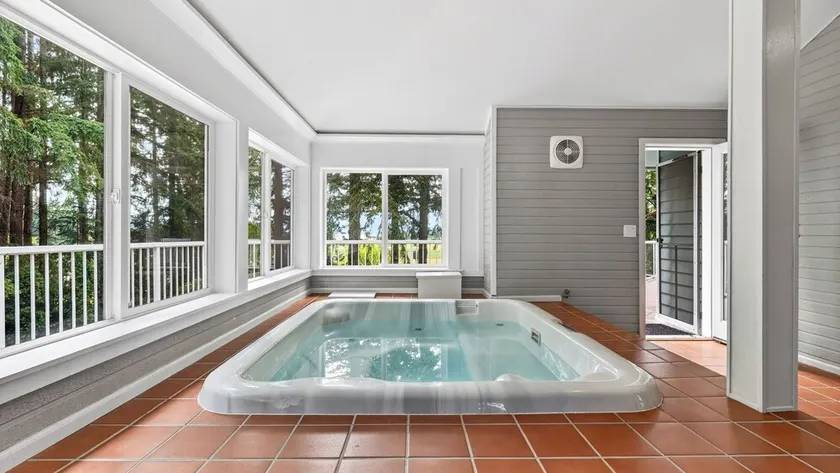 Cedar & Sound by Avantstay Indoor Hot Tub + Game Room + Media Room Sound + Olympic Mtn Views - Image 1