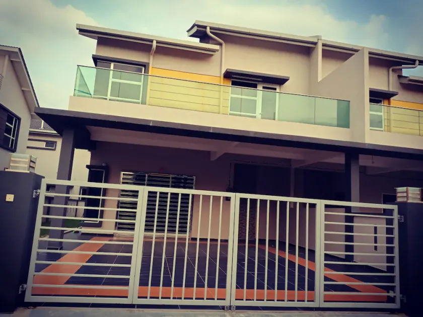 Thibas Homestay Sungai Pelek - Image 1