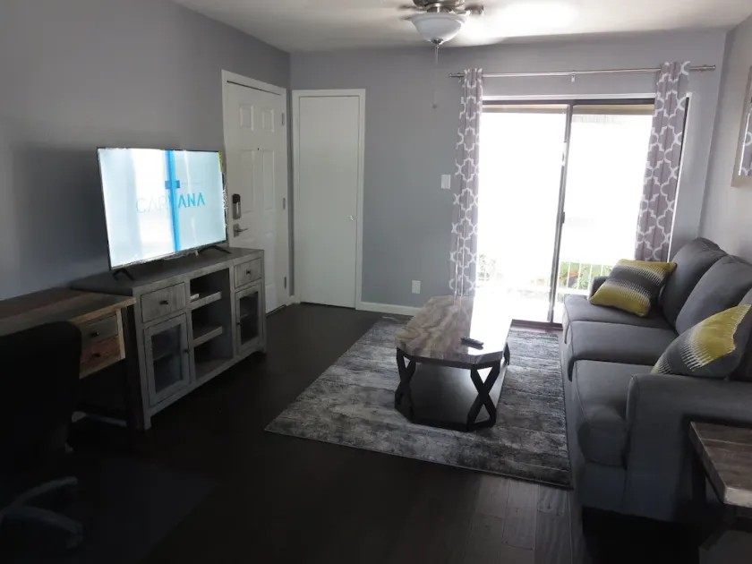 Arizona State University ASU Tempe Executive Condo  - Image 1
