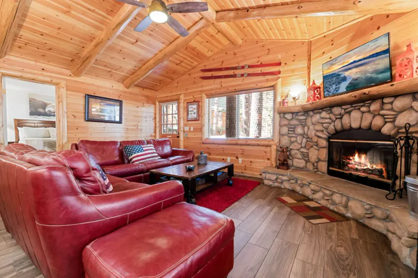 Catalina Creekside Cabine: 2 cabines BR / 2 BA à Big Bear Lake, pour 4 personnes - Image 1