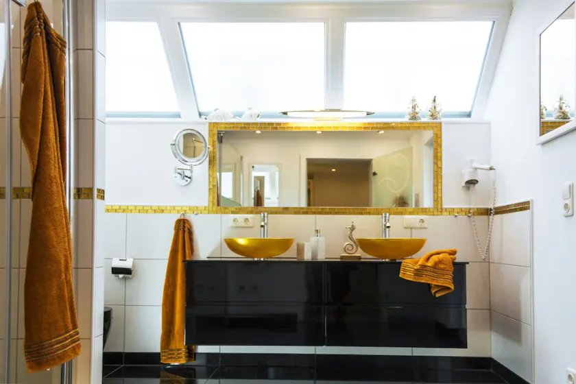 Wellbeing oasis for 2 right on the North Sea - Image 1