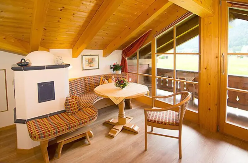 Hausberg Zwei-Raum-Ferienwohnung, 46m², 2 Balkone, Sichtdachstuhl, Panoramafenster - Image 1