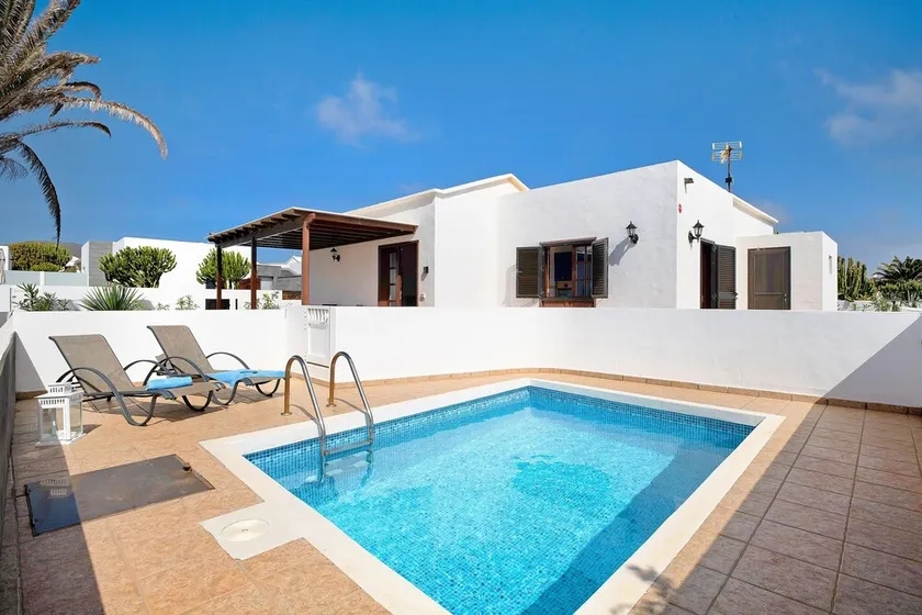El Charco Azul - Image 1
