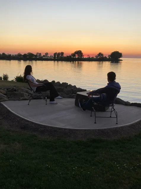 LAKESIDE RETREAT-Overlooking the scenic beauty of Lake Erie, Lorain,Ohio - Image 1