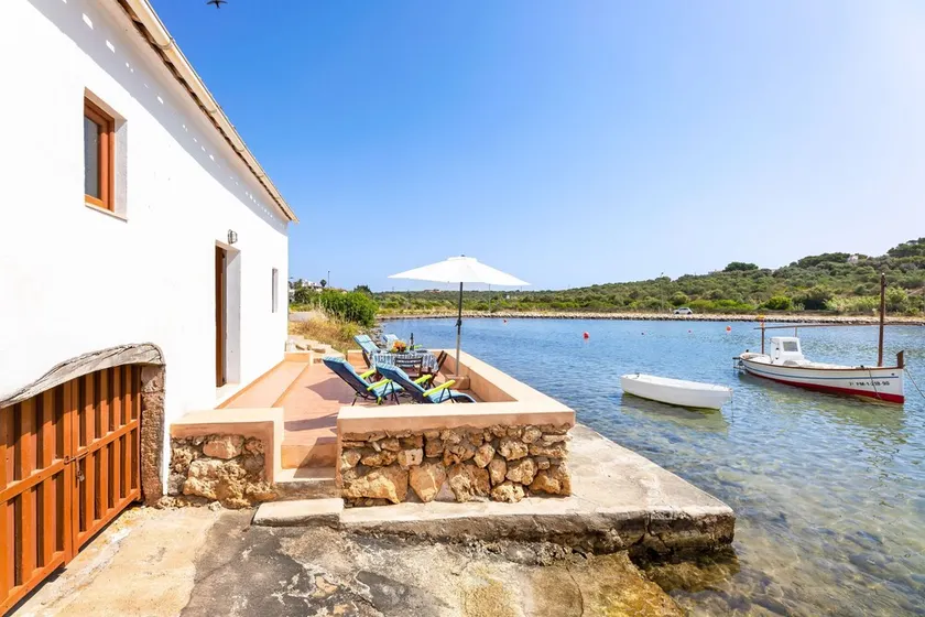 Casa vacanze 'Petita Casa Marinero' con vista mare e Wi-Fi - Image 1