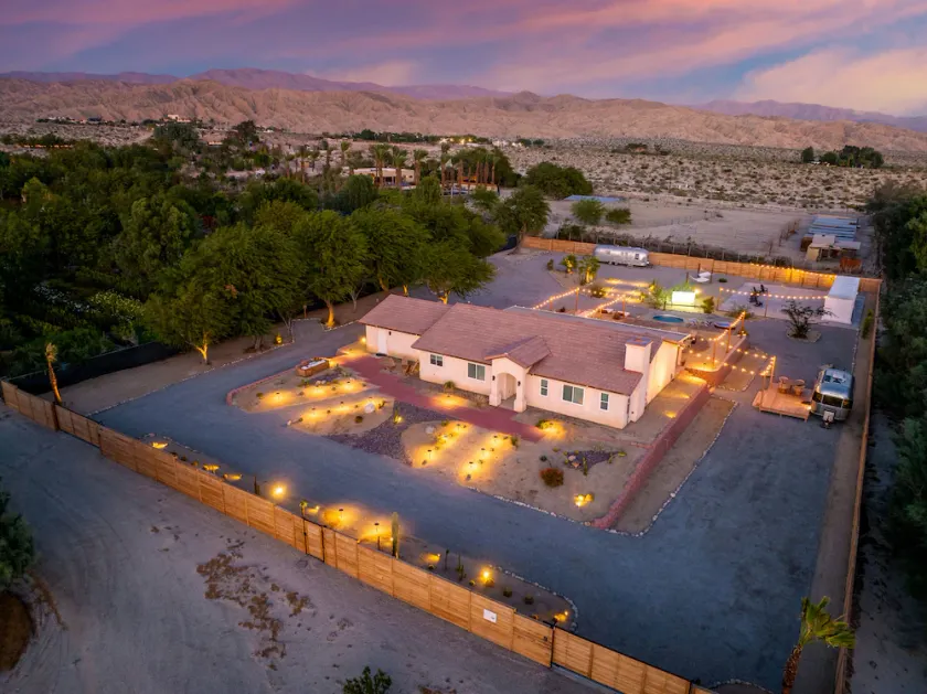 Desert Moon: Fenced  Private Acre with Cowboy Pool, Spa, Sauna and Hammocks - Image 1