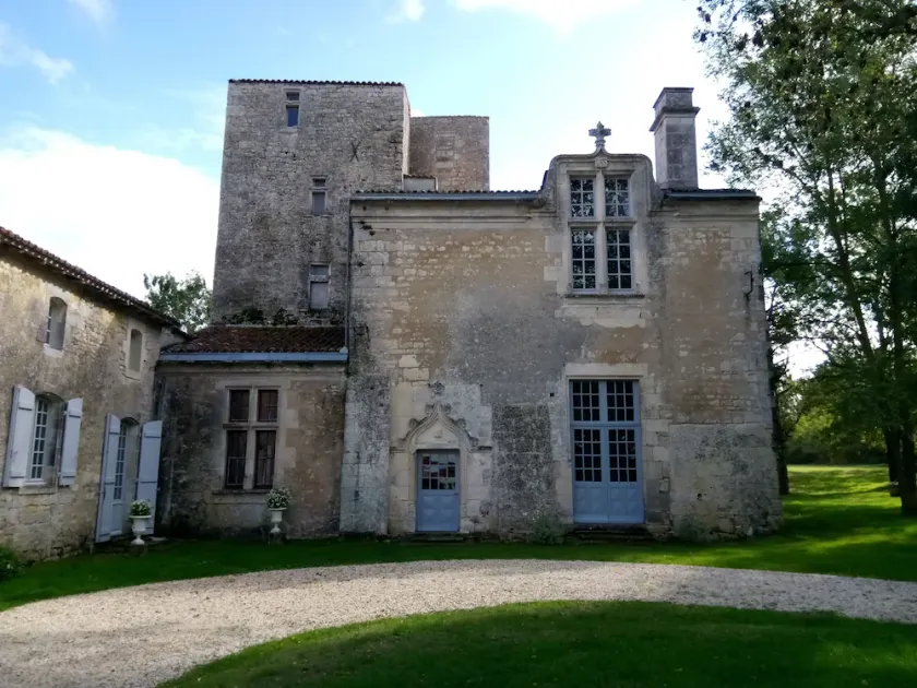 Chateau De Champdolent - Image 1