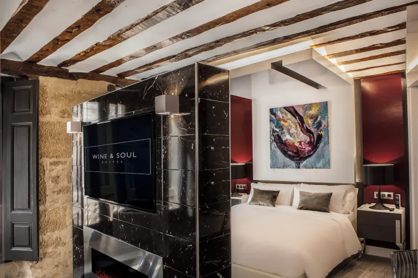 WINE & SOUL SUITES CRIANZA - Image 1