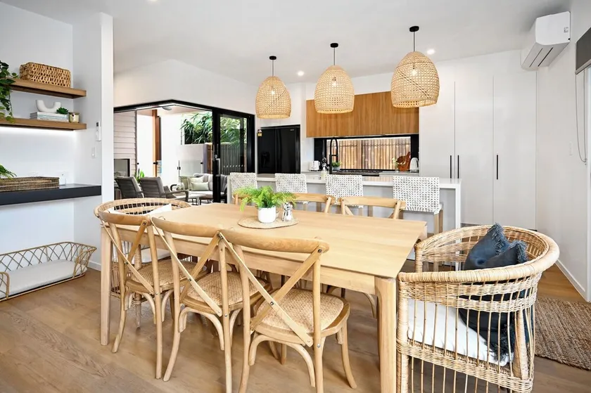 Beachside Bokarina Escape | Coastal Comfort - Image 1