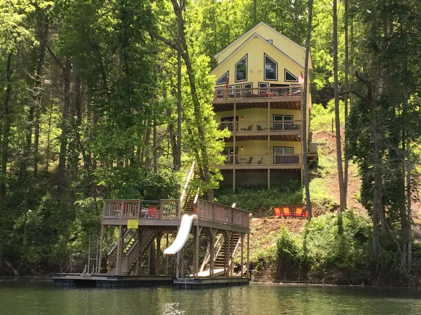 Tro, familie og venner: Et dejligt, fuldt udstyret 9 værelses hjem på Norris Lake. - Image 1