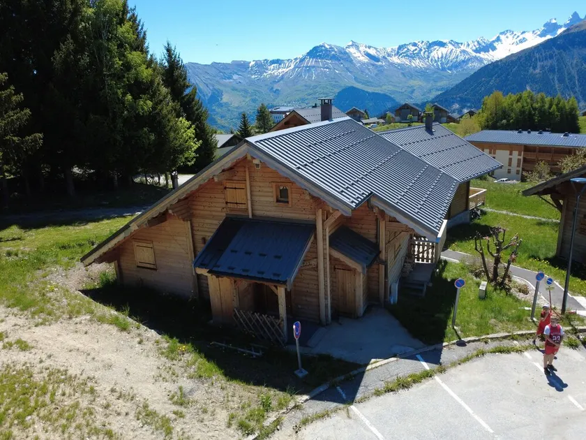 Einzelchalet \"LA DATCHA\" 8 Personen Ski-In Ski-Out - Image 1