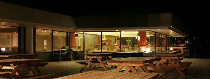 Alpine Lodge - Hostel - Image 1