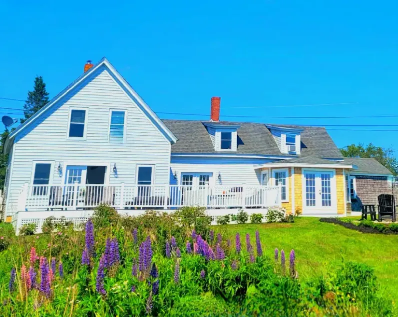 Spectacular Corea Harborside house minutes to Acadia National Park Schoodic Entry - Image 1