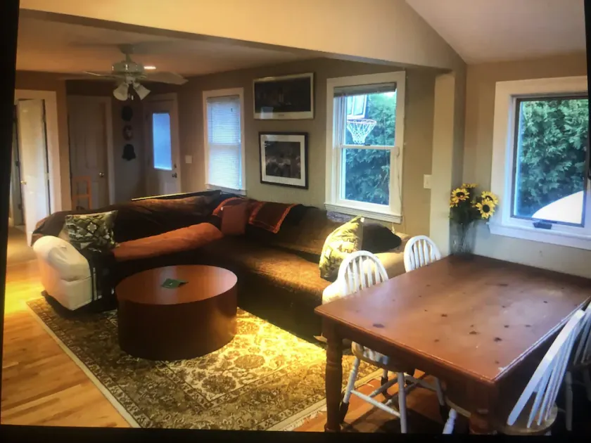 Entire near Boston Cottage House: MBTA, T, all major roads, parking - Image 1