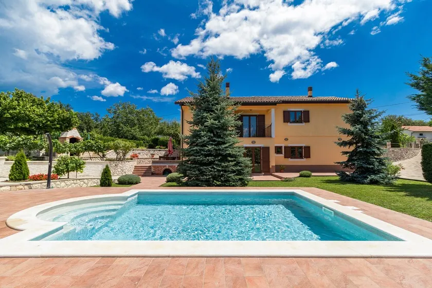 New luxurious and modern Villa, 5 minutes from the nearest beach - Image 1