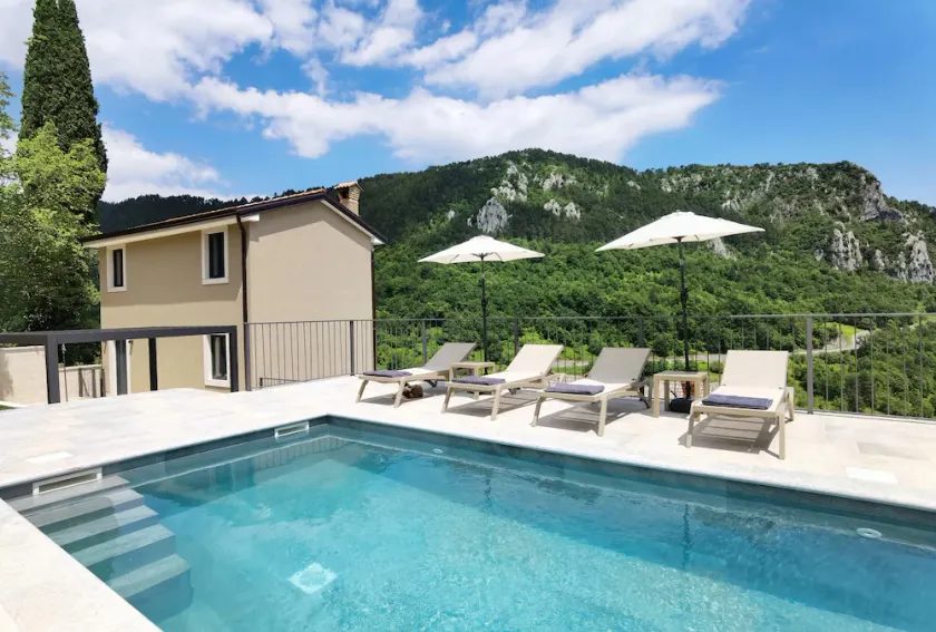 Luxury Villa with Sea Views & Tranquility at the Edge of Ucka Nature Park - Image 1
