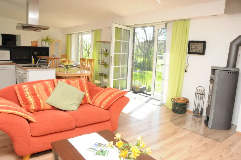 Exclusivo apartamento campestre con un hermoso jardín. - Image 1