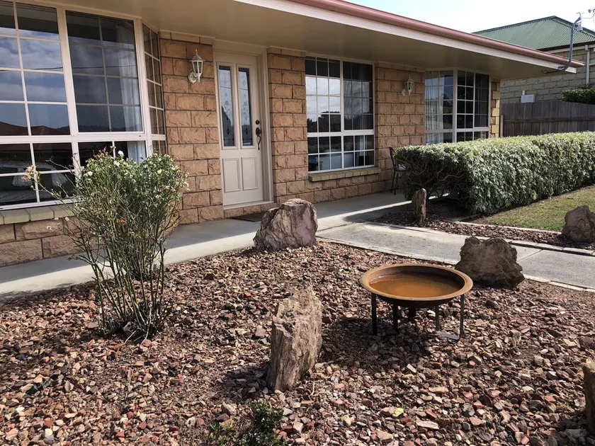 Valentine House - Image 1