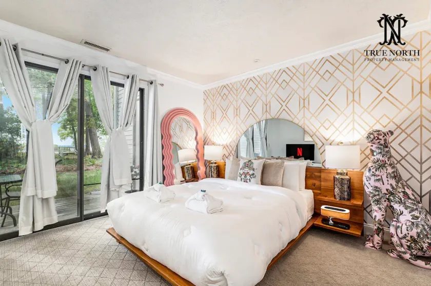 ♛ Vues magnifiques sur le coucher de soleil ♚ @ The Shores Lakeview ☀ Condo - Image 1