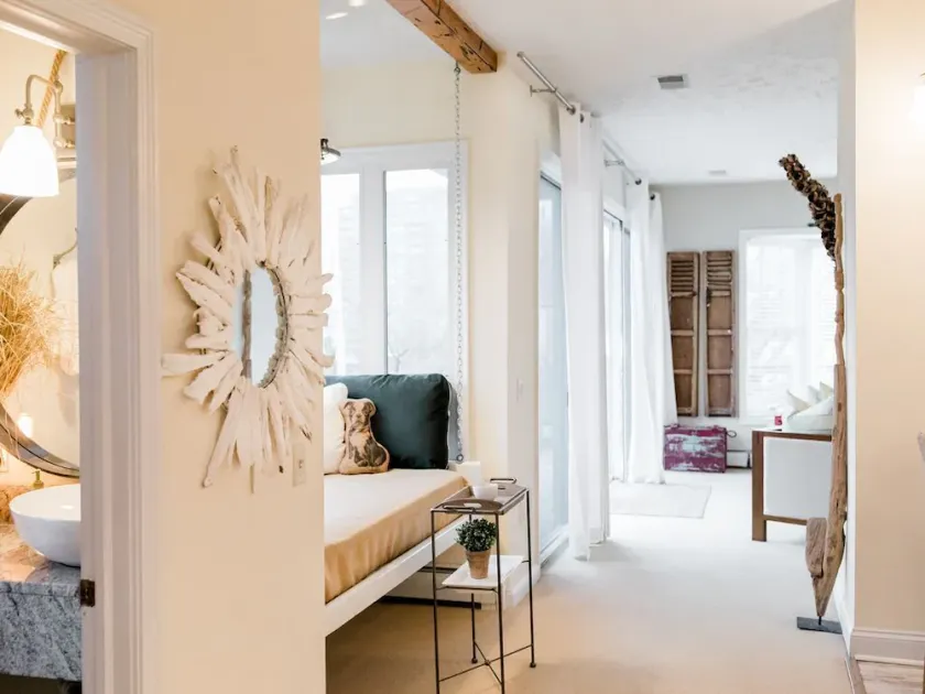 Last-Min Deal! Luxury City Overlook • Walk to Mt Adams Hotspots - Image 1