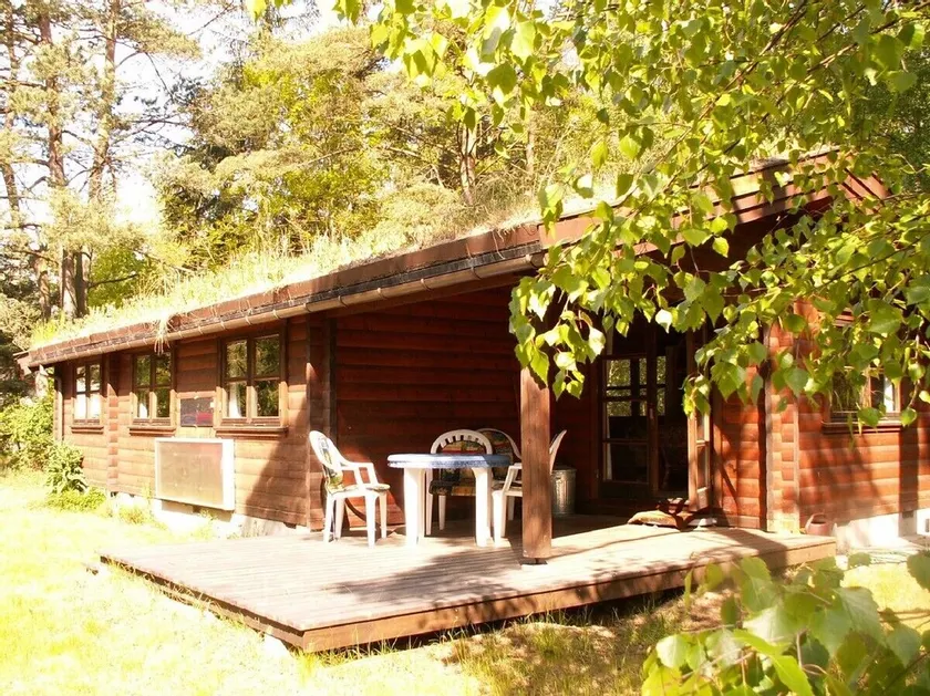 Log cabin on a 2000 m² nature estate, only5 km to the sea - Image 1