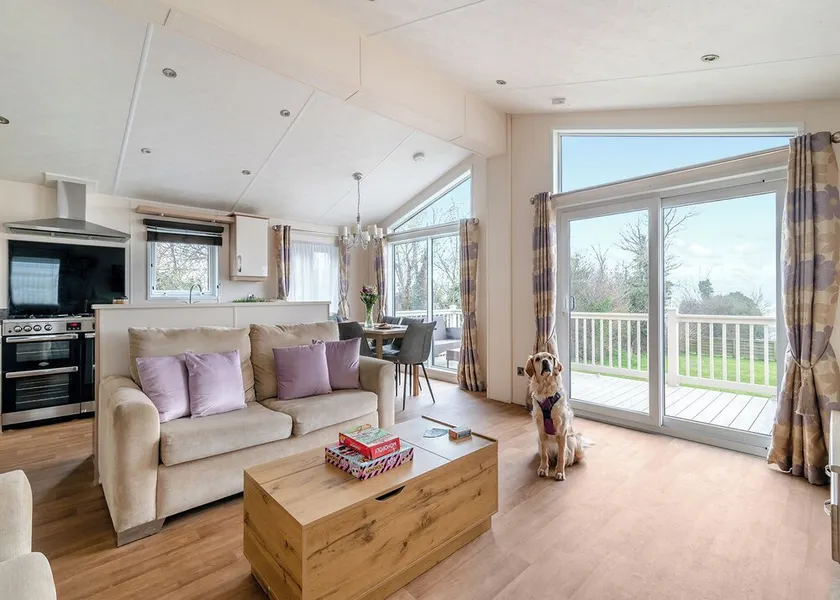 Cannington Lodge (Pet friendly) - Image 1