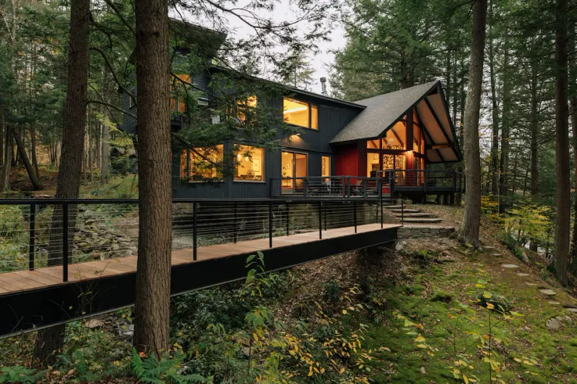 Stonewater Pines: Riverfront Property on 60 Acres - Image 1
