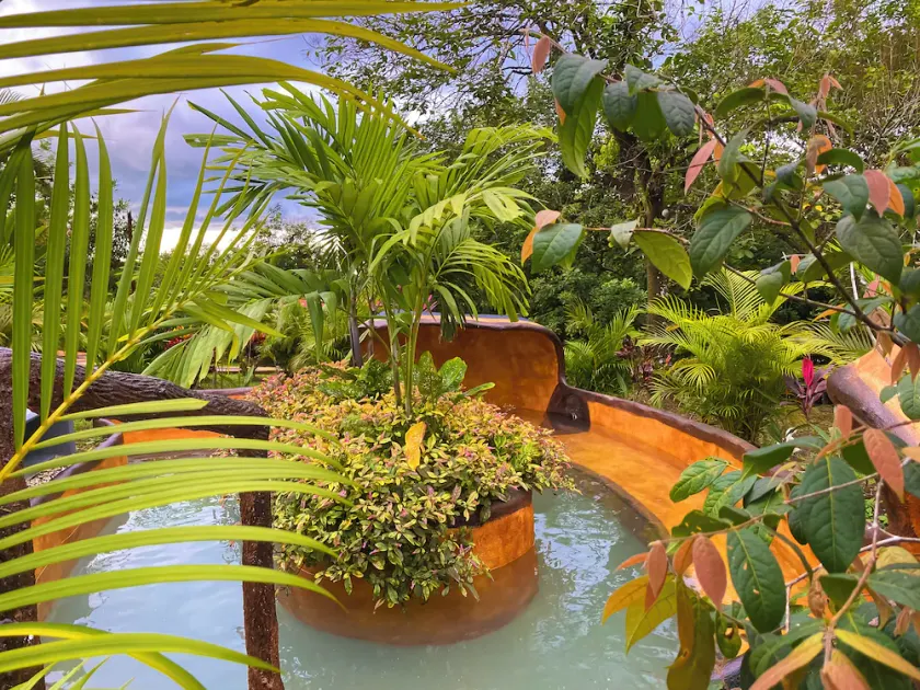 Hotel Heliconias Nature Inn & Hot Springs - Image 1