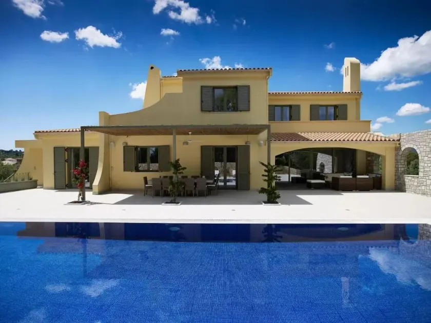Villa Alpha - Image 1