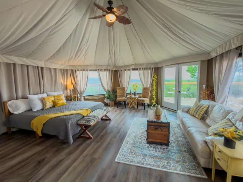 Luxury Suite 3-Safari Tent-Outdoor Whirlpool Tub-Beautiful View - Image 1
