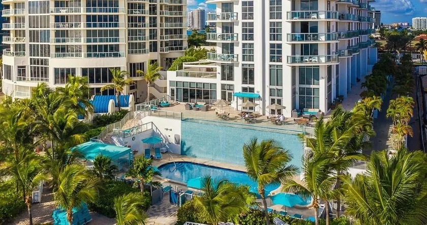 Condominiums de luxe français entièrement meublé situé sur l'océan - Image 1