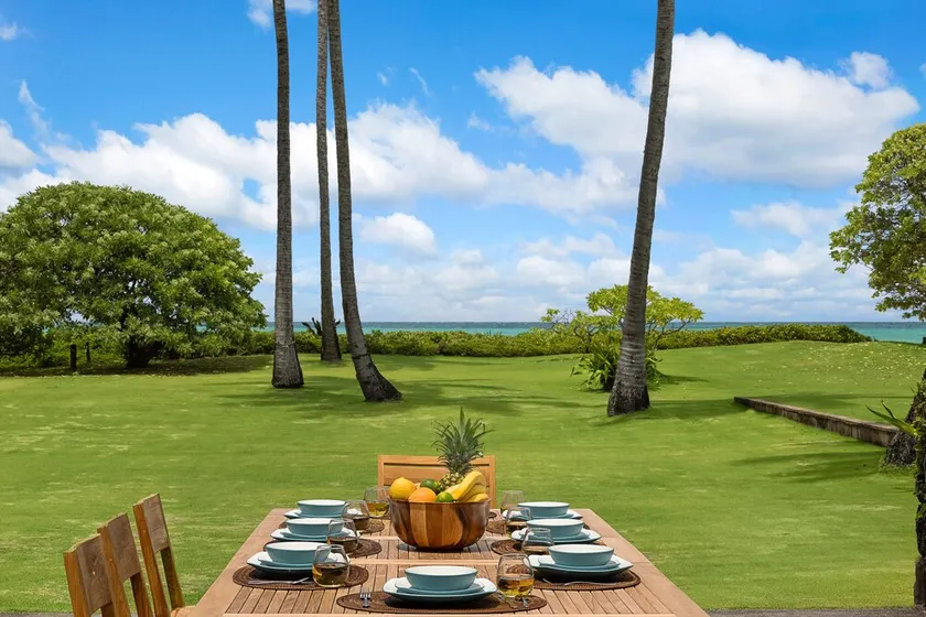 Kailua Kai/Beach Front Licensed Rental #1990/NUC-1780 - Image 1