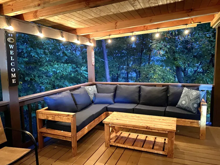 MNT VIEWS! Private HOT TUB and Wrap Around Porch! Minutes to PF and Gatlinburg! - Image 1