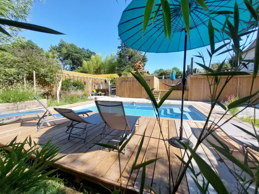 Chambre La Centrale : private terrace -Heated swimming pool, 5mn from the beach - Image 1