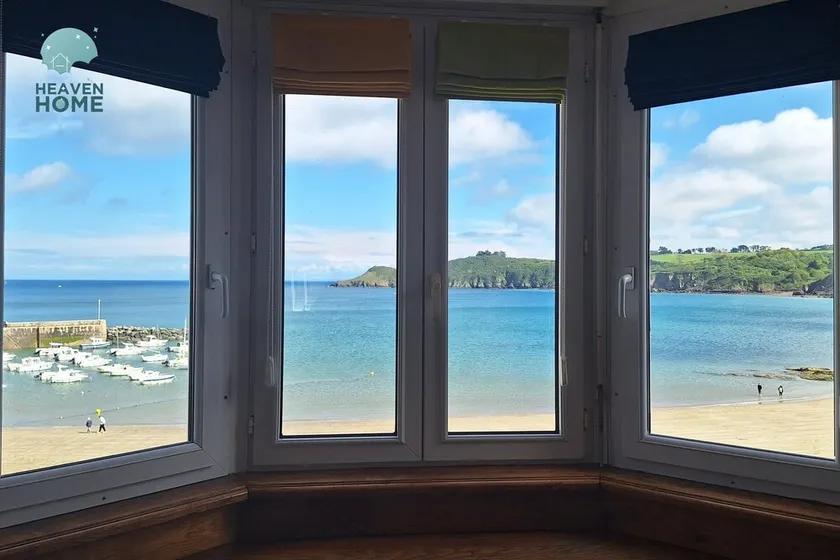 Facing the sea, with sunny terrace, Brehec - Image 1