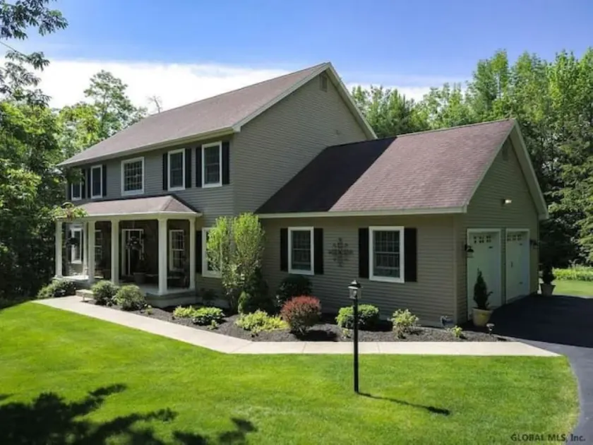 Lake George Hideaway II - Image 1