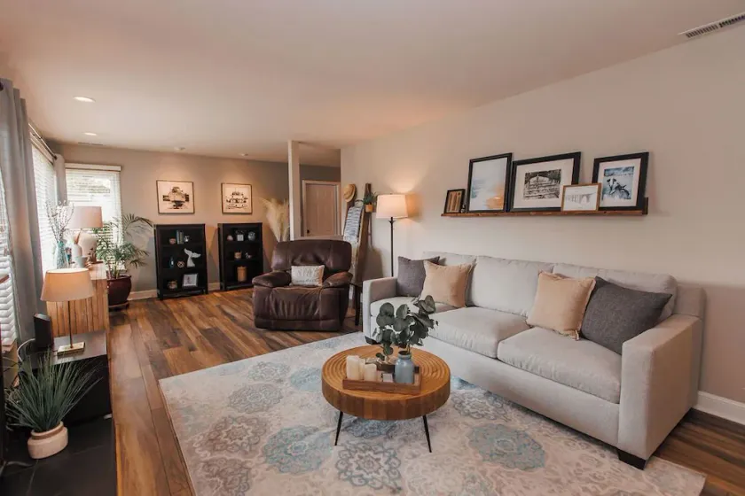 Coastal Cul-De-Sac, Centrally Located Monterey Peninsula Home - Image 1