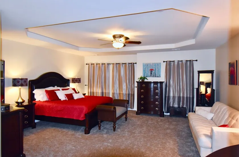 Spacious Townhouse w/Oversized Master BD near Halcyon - Great for Families - Image 1