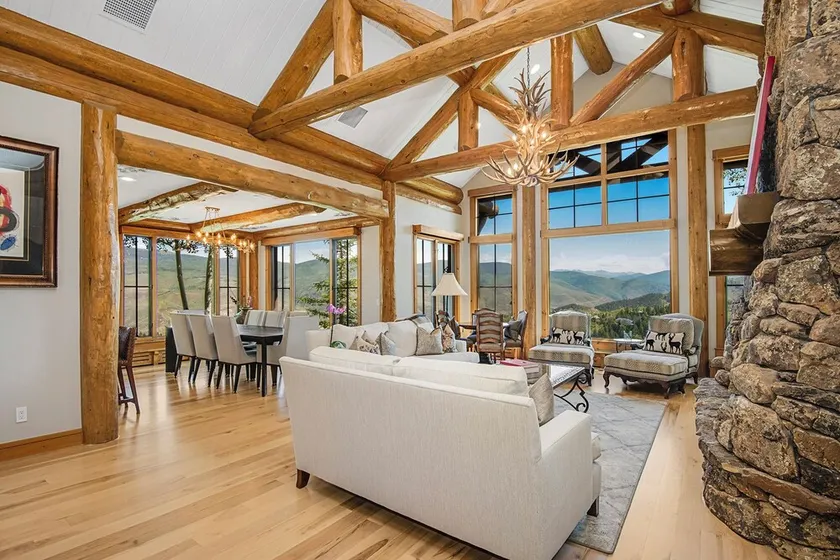 Private Home with amazing views! - Image 1