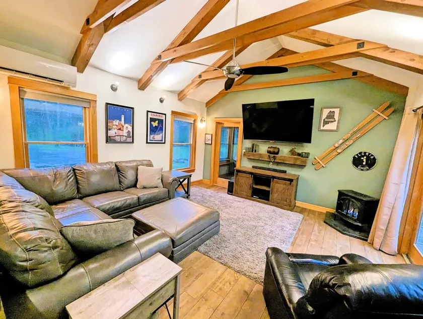 Coastal Waterfront Retreat with Sauna, Kayaks & Fire Pit, Freeport, Near LL Bean - Image 1