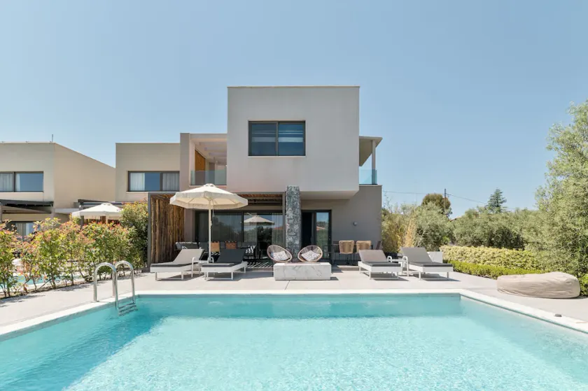 Dionisos Luxury Villas - Image 1