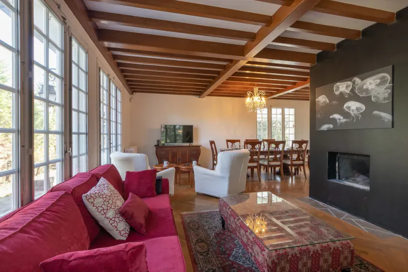 Grande Maison AU Calme Avec Très Grand Jardin - Image 1