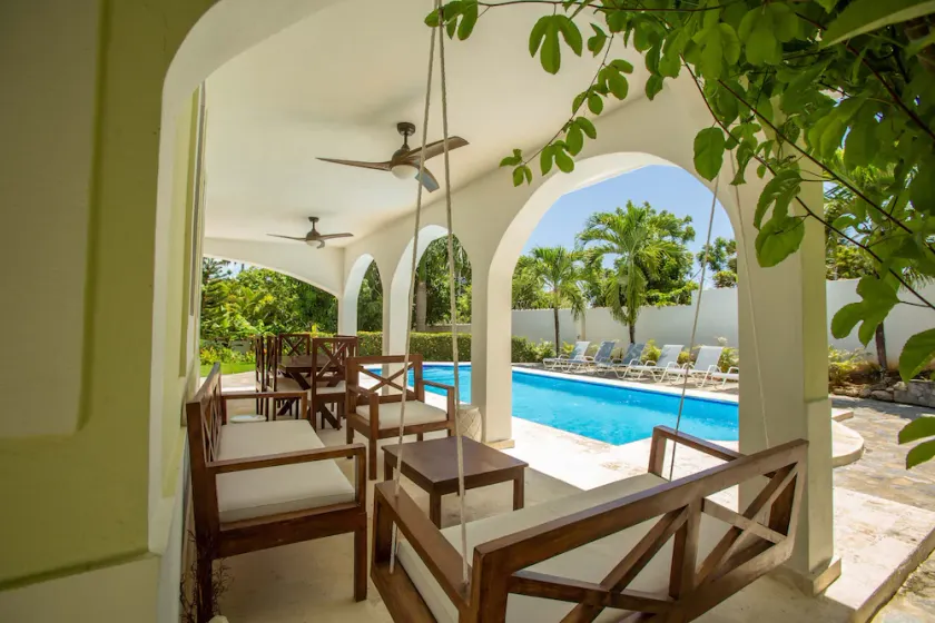 Quaint Villa with Beautiful gardens - Image 1